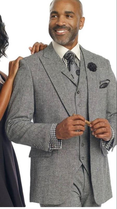 Men's Gray Two Button Two Flap Front Pockets Peak Lapel Suit